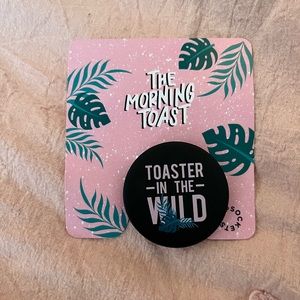 Toaster in the wild pop socket